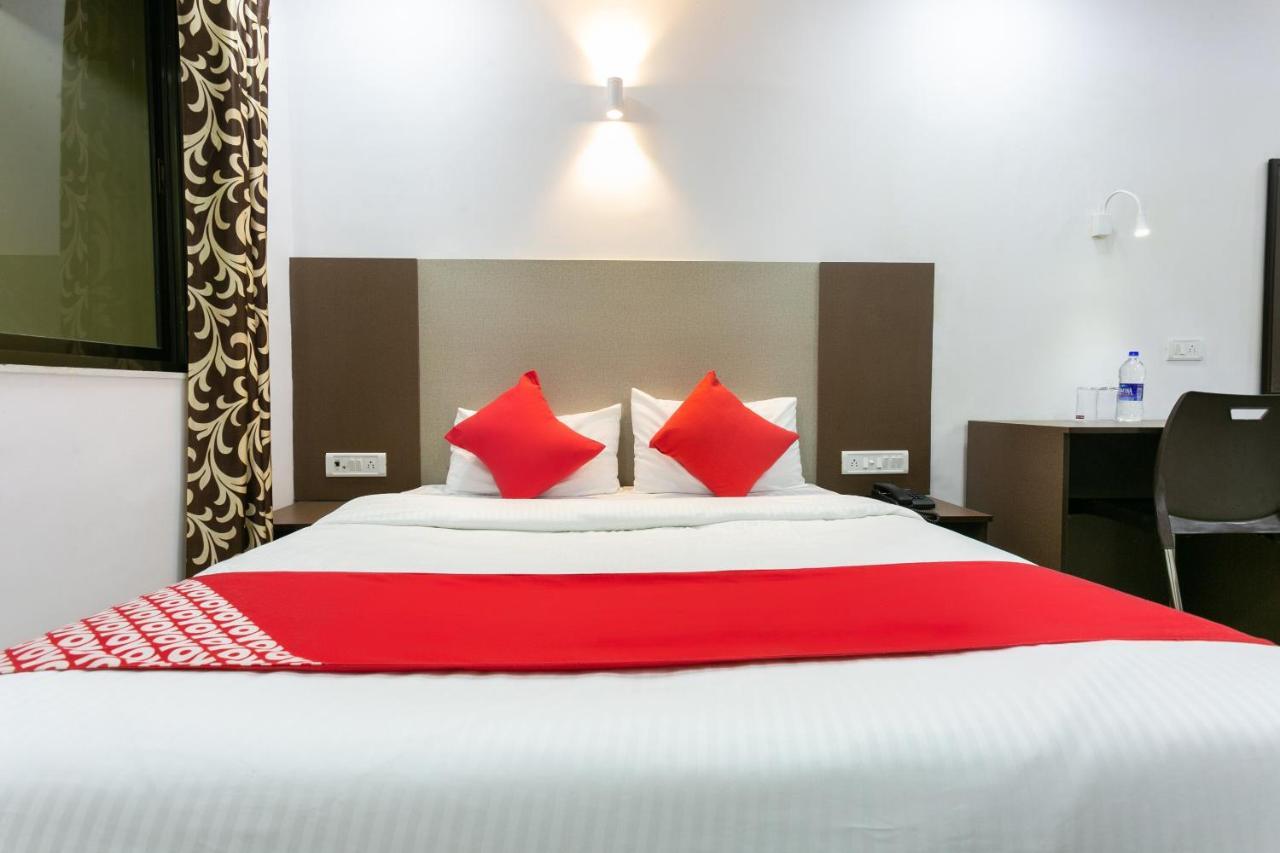 Hôtel Collection O 74412 Ardaas Residency à Bombay Extérieur photo