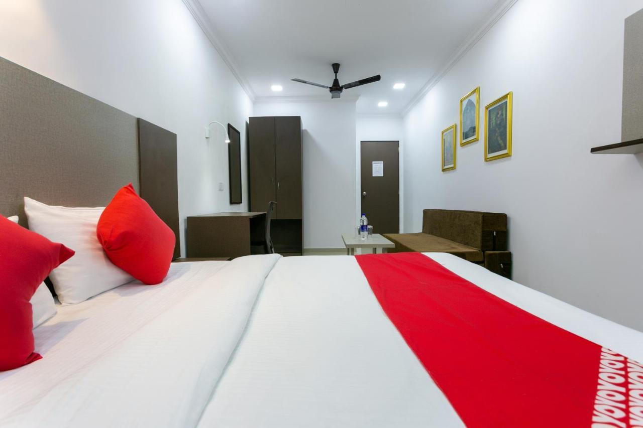 Hôtel Collection O 74412 Ardaas Residency à Bombay Extérieur photo