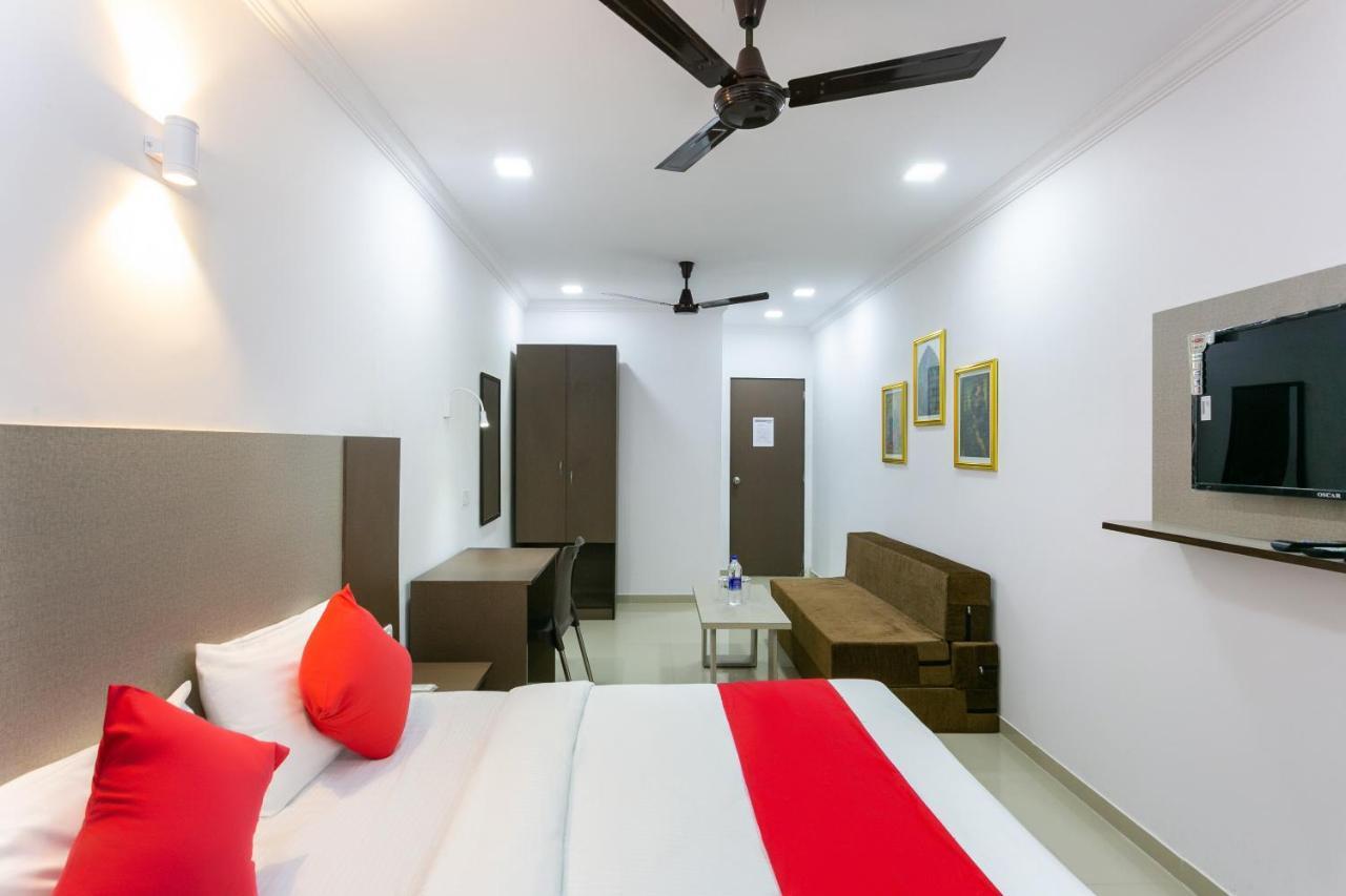 Hôtel Collection O 74412 Ardaas Residency à Bombay Extérieur photo