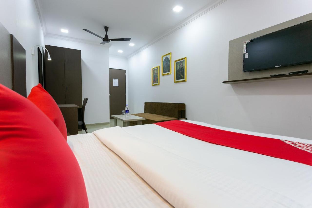 Hôtel Collection O 74412 Ardaas Residency à Bombay Extérieur photo