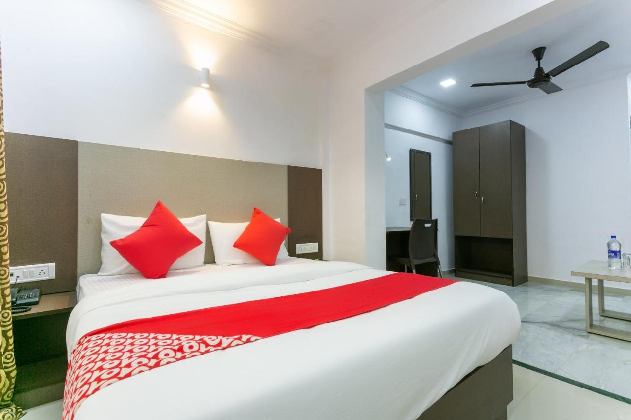 Hôtel Collection O 74412 Ardaas Residency à Bombay Extérieur photo